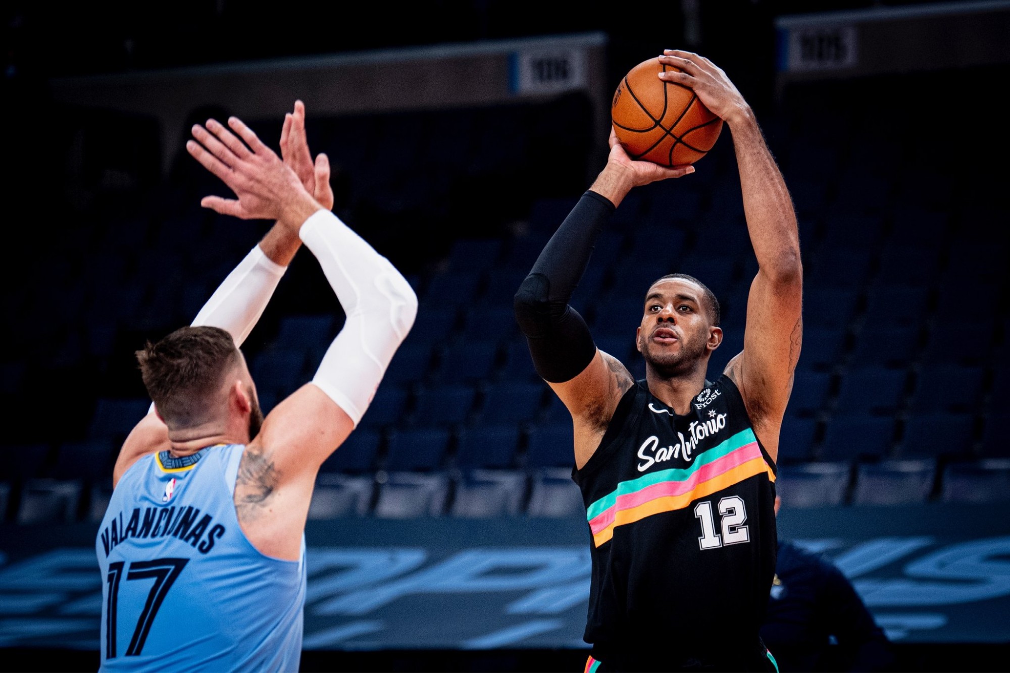 年轻球员往 年轻球员往